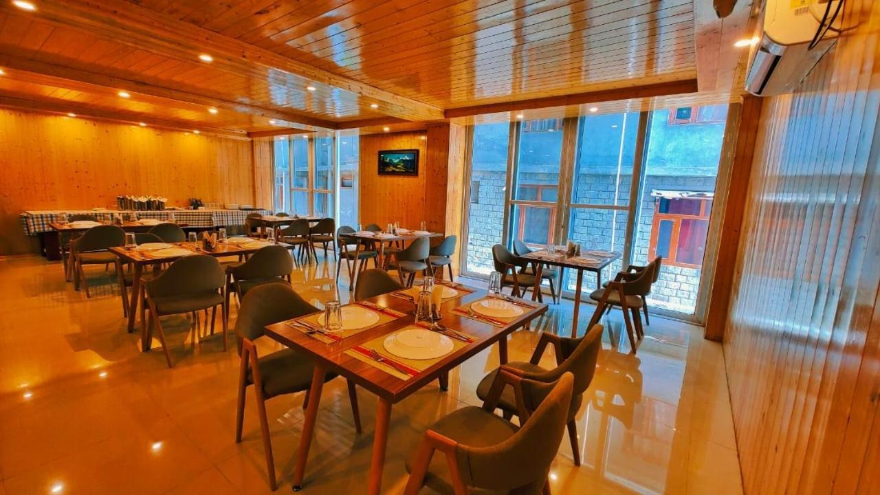 Winterline Resort Near Mall Road Manali - Centrally Heated & Air Cooled מראה חיצוני תמונה
